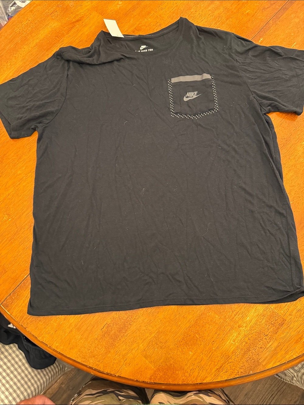 849033-010 New with tag Nike reflective pocket tee short sleeve shirt Black xxl